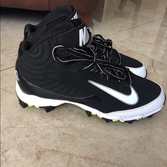 New pair of white-and-back Nike Huarache cleats, 5 - Picture 2 of 5